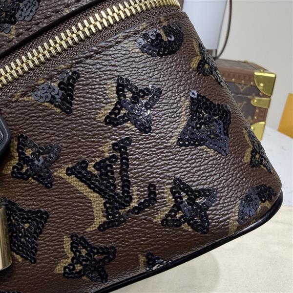 2026124174448962 270